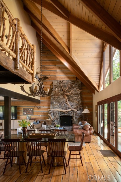 942 Lake Edge, Lake Arrowhead, CA 92352