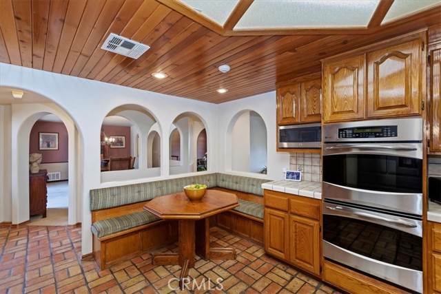 Detail Gallery Image 26 of 67 For 1300 Hidden Springs Dr, Corona,  CA 92881 - 5 Beds | 4/2 Baths