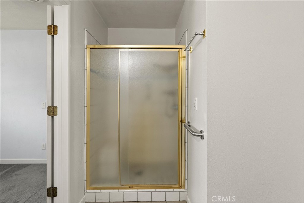 https://media.crmls.org/medias/3a414f45-c1f2-4f1c-ae50-7910567693ac.jpg?preset=X-Large