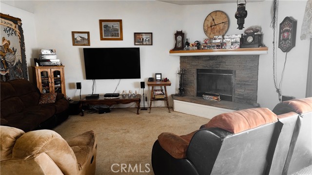 Livingroom With Fireplace.