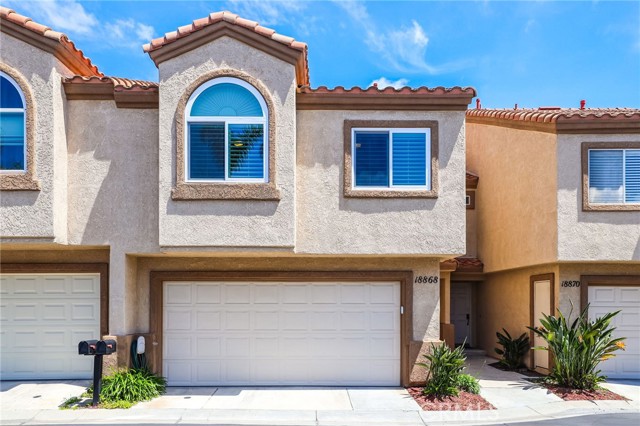 Detail Gallery Image 1 of 43 For 18868 Milos Cir, Huntington Beach,  CA 92648 - 3 Beds | 2/1 Baths