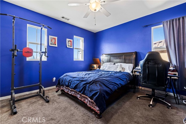 20556 Suzie Lane, Saugus CA: https://media.crmls.org/medias/3a431056-b246-4fde-8875-2ccd095dc594.jpg