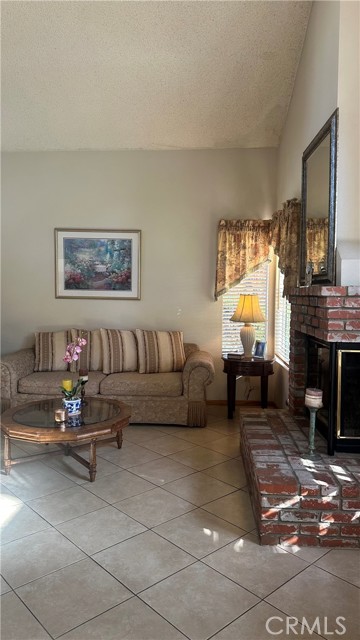 Detail Gallery Image 9 of 33 For 2699 Annapolis, San Bernardino,  CA 92408 - 3 Beds | 2/1 Baths