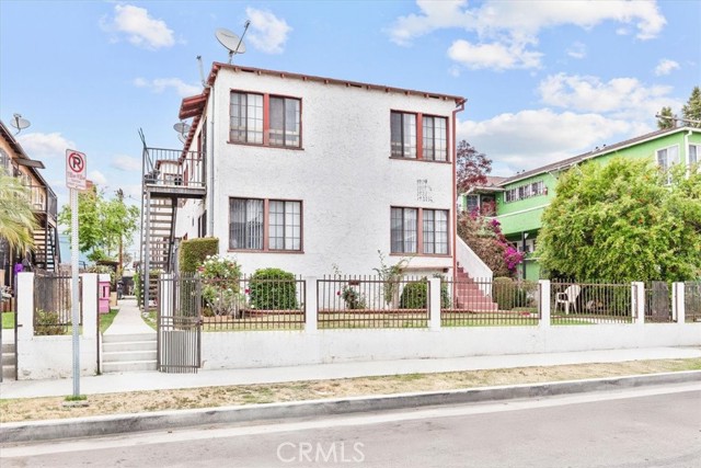 Detail Gallery Image 2 of 14 For 1919 W 35th St, Los Angeles,  CA 90018 - – Beds | – Baths