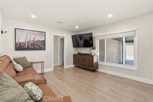 Detail Gallery Image 11 of 34 For 15101 Arlee, Norwalk,  CA 90650 - 4 Beds | 2 Baths