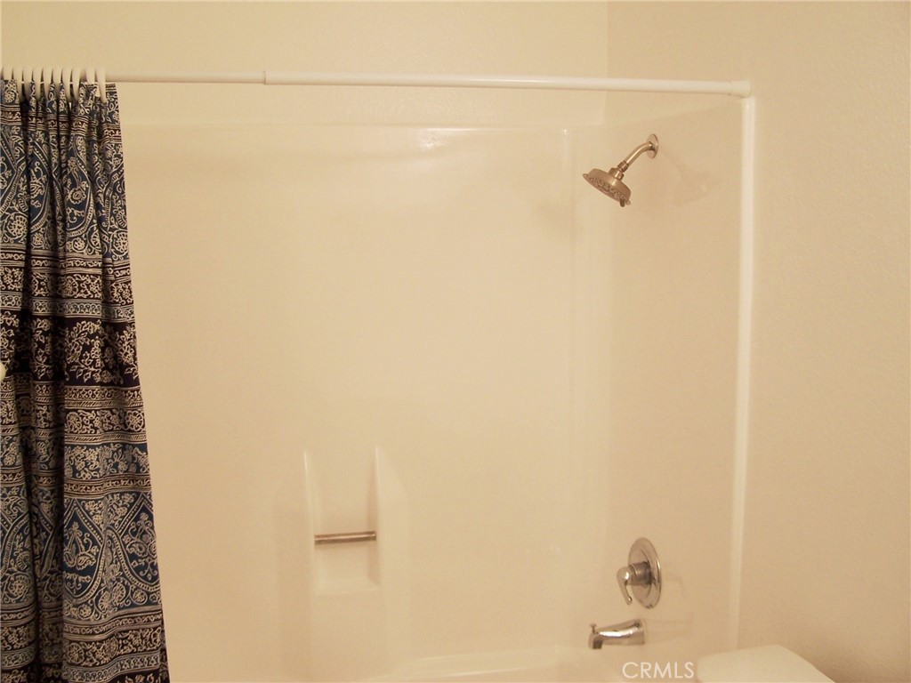 https://media.crmls.org/medias/3a45d29d-8719-49fd-8e28-d7b2dfe8d0d0.jpg?preset=X-Large