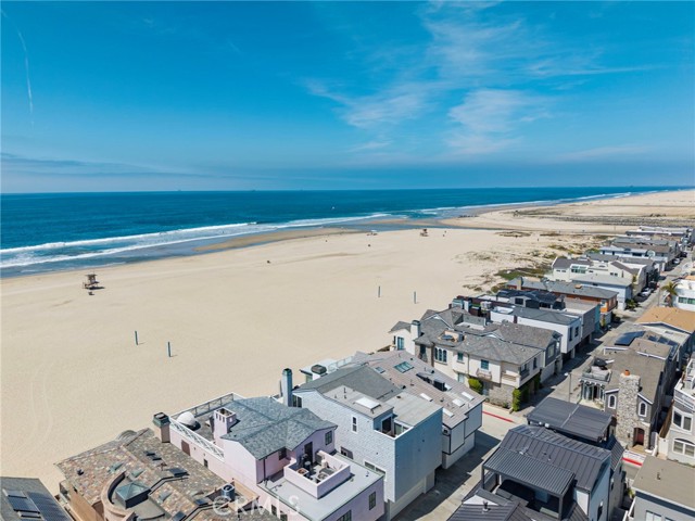 Detail Gallery Image 42 of 48 For 7008 W Oceanfront, Newport Beach,  CA 92663 - 5 Beds | 3/1 Baths