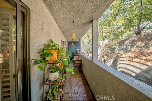 Detail Gallery Image 27 of 35 For 1940 N Highland, Los Angeles,  CA 90068 - 2 Beds | 2 Baths