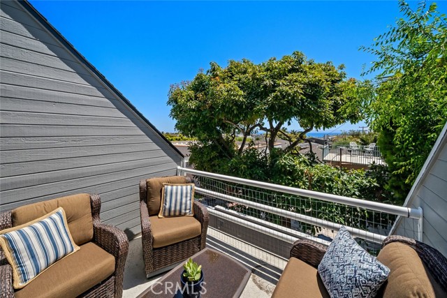 120 Montecito Avenue, Pismo Beach CA: https://media.crmls.org/medias/3a47a123-b5dd-4afa-a7cc-ebe6a72d4213.jpg