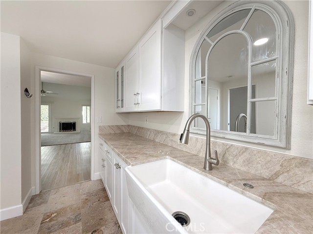 Detail Gallery Image 14 of 34 For 1232 Woodside Dr, Placentia,  CA 92870 - 2 Beds | 2 Baths