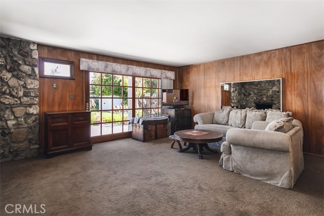 22457 Berdon Street photo 6