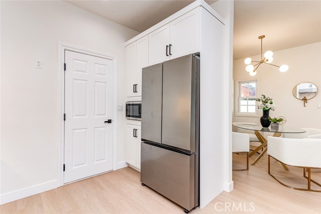 26 Seton, Irvine CA: https://media.crmls.org/medias/3a4925b2-1721-472f-8e01-7df1caca795b.jpg