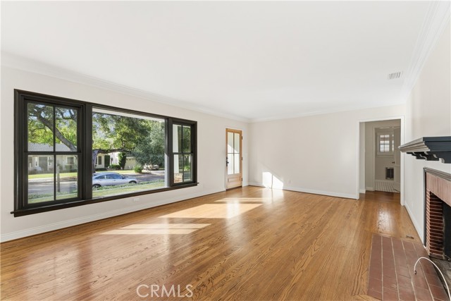 Detail Gallery Image 18 of 56 For 1230 Oak Circle, Glendale,  CA 91208 - 3 Beds | 2 Baths