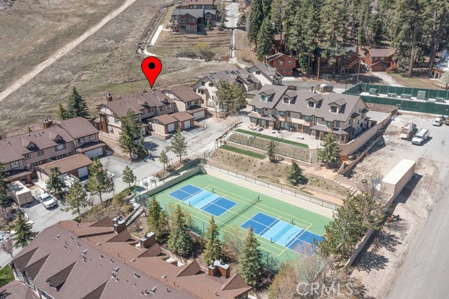 Detail Gallery Image 8 of 50 For 1377 Club View Dr #18,  Big Bear Lake,  CA 92315 - 3 Beds | 2/1 Baths