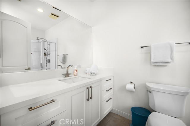 5366 Collingwood Circle, Calabasas CA: https://media.crmls.org/medias/3a4a8bdc-8ba4-476a-9f6f-298cb401ebe8.jpg