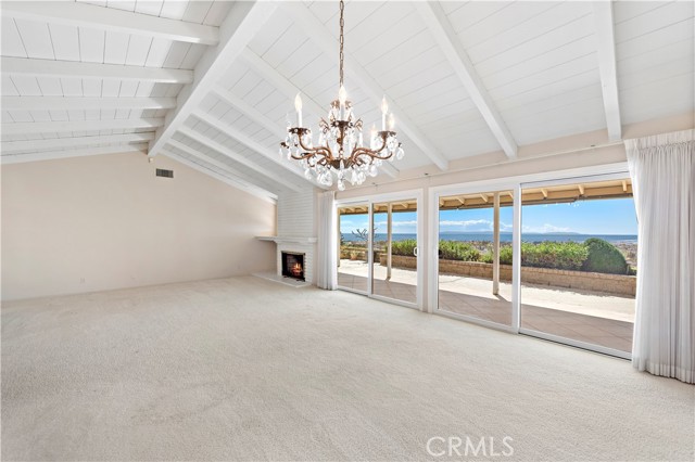 Detail Gallery Image 2 of 18 For 31 Carmel Bay Dr, Corona Del Mar,  CA 92625 - 4 Beds | 2/1 Baths