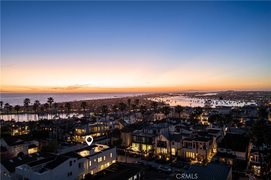 https://media.crmls.org/medias/3a4b10a7-00e2-4be8-9264-bfa5f06df164.jpg?preset=X-Large