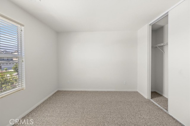 5585 Bella Way, Fontana CA: https://media.crmls.org/medias/3a4b2cd9-7c41-43f1-b553-05de08d21446.jpg