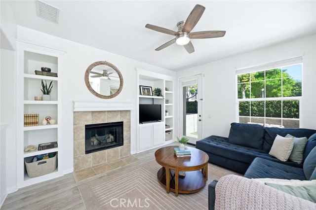 Detail Gallery Image 2 of 37 For 23 Aryshire Ln, Ladera Ranch,  CA 92694 - 3 Beds | 2/1 Baths