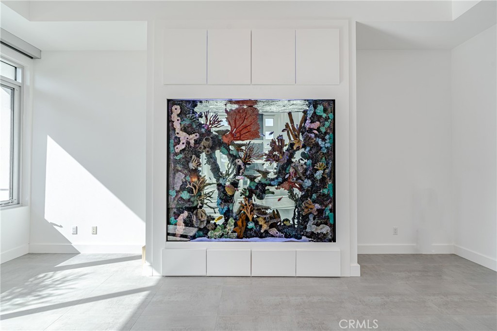 https://media.crmls.org/medias/3a4c7d93-52a0-482e-905b-02ad7a7b6ff6.jpg?preset=X-Large