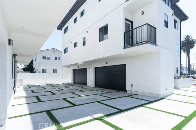 Detail Gallery Image 24 of 24 For 2231 S Longwood Ave, Los Angeles,  CA 90016 - – Beds | – Baths