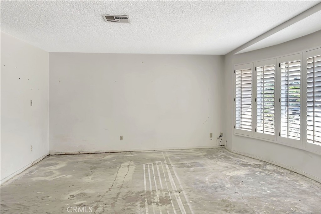 MLS #PW25226002 image #9