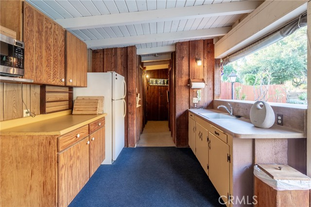 4899 Glenwood Drive, Riverside CA: https://media.crmls.org/medias/3a4e06dc-ac7f-4f6c-8249-523c97a27173.jpg
