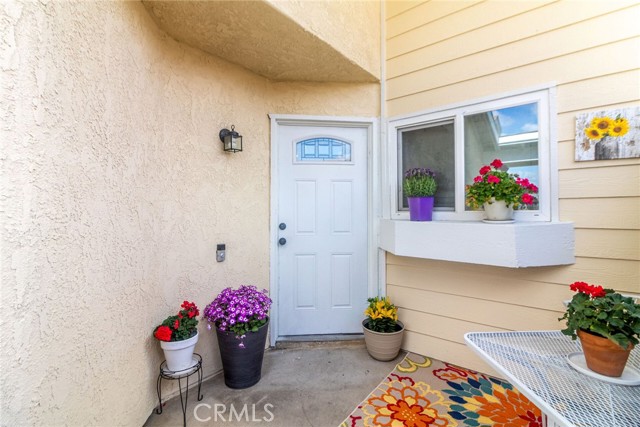 Detail Gallery Image 5 of 26 For 13981 Elmwood Ct, Moreno Valley,  CA 92553 - 2 Beds | 1 Baths