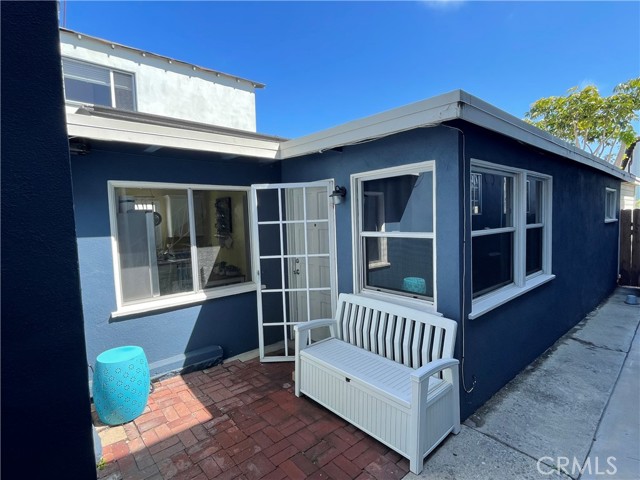 1010 3rd Street, Hermosa Beach, California 90254, ,Residential Income,Sold,3rd,SB22063422