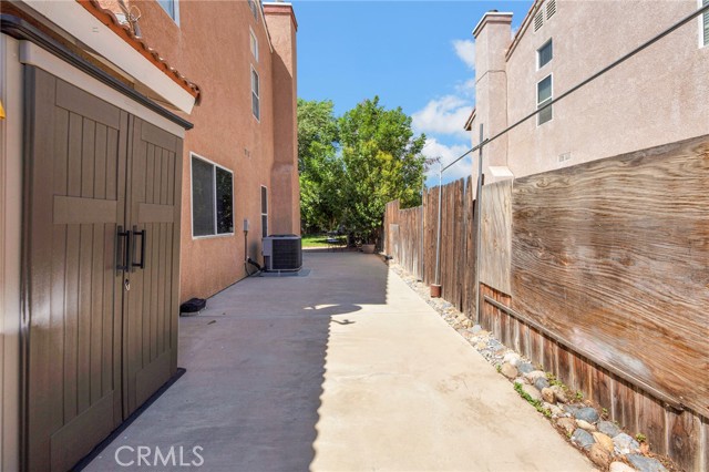 Detail Gallery Image 37 of 38 For 2825 W Newgrove St, Lancaster,  CA 93536 - 4 Beds | 3 Baths