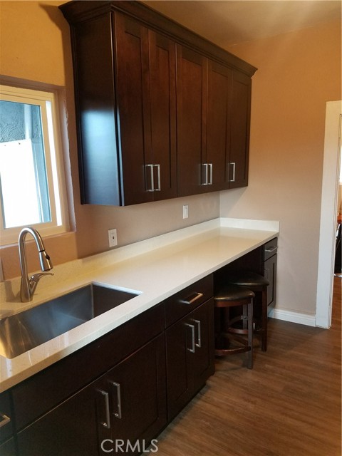 2214 Hooper Avenue, Los Angeles CA: https://media.crmls.org/medias/3a4eeb9f-a525-4837-9f21-1ca06ac41bed.jpg