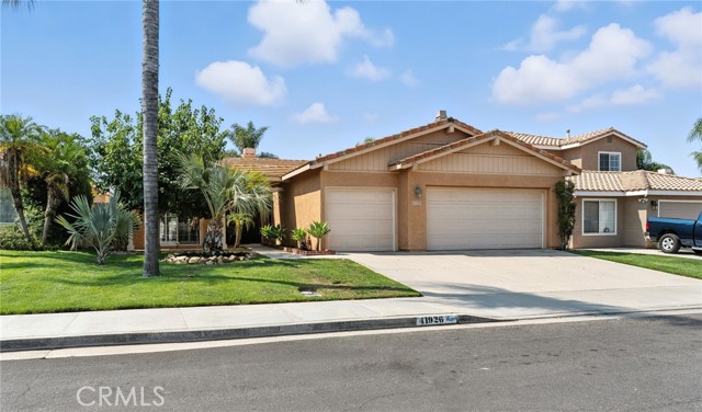 Detail Gallery Image 2 of 36 For 41926 Camino Casana, Temecula,  CA 92592 - 4 Beds | 3 Baths
