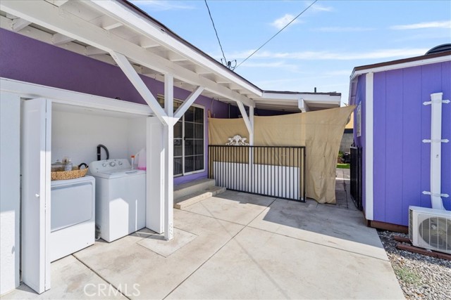 665 Larimore, La Puente CA: https://media.crmls.org/medias/3a506c1a-e18e-4273-926e-1697f713de78.jpg