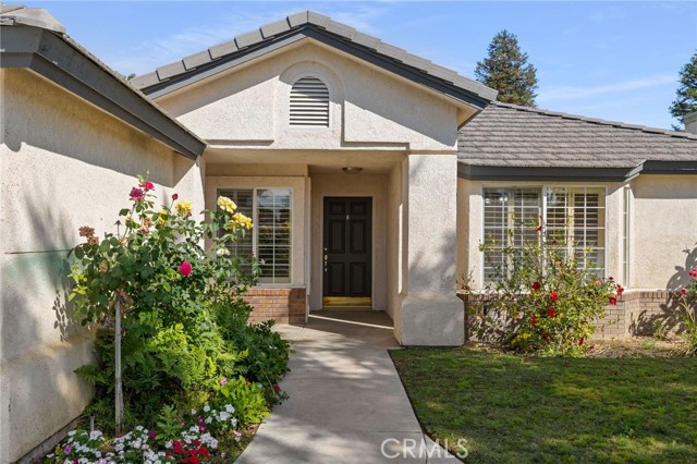 631 Faversham Way, Bakersfield CA: https://media.crmls.org/medias/3a50b350-6def-444c-85b8-6fdd9b454e52.jpg