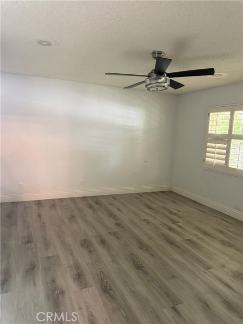 Detail Gallery Image 11 of 17 For 11499 Benton St, Loma Linda,  CA 92354 - 4 Beds | 2 Baths