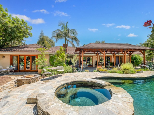 10335 Sylvia Avenue, Porter Ranch CA: https://media.crmls.org/medias/3a512788-f029-48b2-9c3d-7868f92b97ae.jpg
