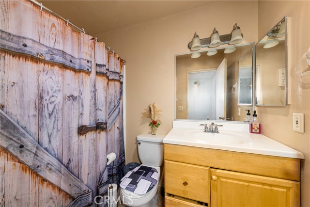 Detail Gallery Image 9 of 21 For 10331 Lindley Ave #205,  Porter Ranch,  CA 91326 - 3 Beds | 2 Baths