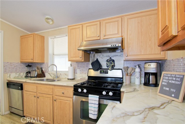 Detail Gallery Image 12 of 27 For 2450 E Hobsonway, Blythe,  CA 92225 - 3 Beds | 2 Baths