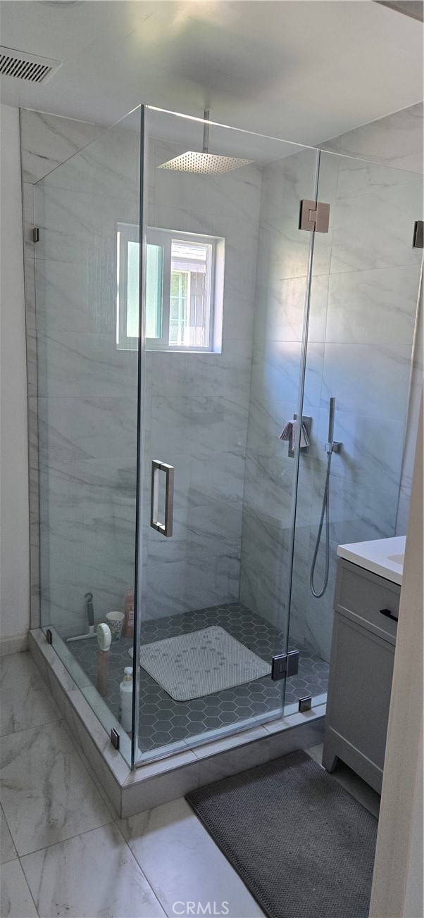 https://media.crmls.org/medias/3a51bee3-b6e7-434b-8c26-81a4491ced8a.jpg?preset=X-Large