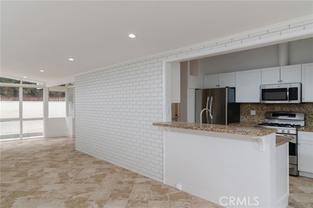 439 S Prospect Avenue, Manhattan Beach CA: https://media.crmls.org/medias/3a525b84-92cd-4185-b677-b96950b1870b.jpg