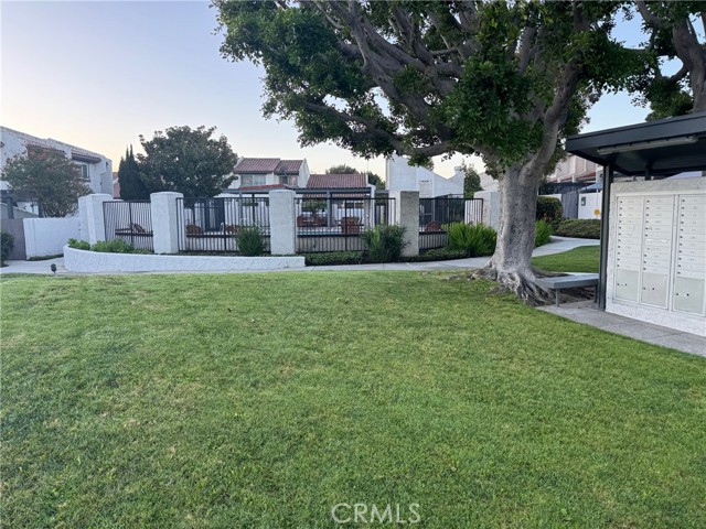 Detail Gallery Image 24 of 28 For 820 W 232nd, Torrance,  CA 90502 - 2 Beds | 2 Baths