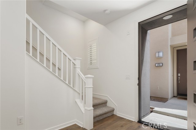 175 Cadence, Irvine CA: https://media.crmls.org/medias/3a545901-7eba-42e9-bd2a-8ecd5646e21c.jpg