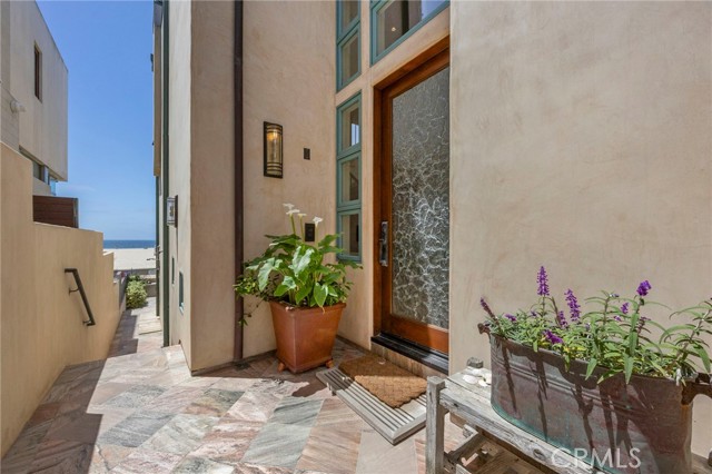 2326 The Strand, Hermosa Beach CA: https://media.crmls.org/medias/3a55a14a-d112-43b5-a5b9-3967fd4c69e6.jpg