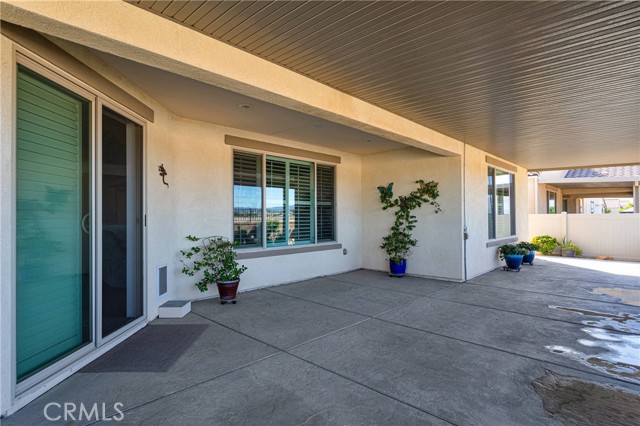11300 River Run Street, Apple Valley CA: https://media.crmls.org/medias/3a561004-2213-4470-8484-faffa0edf8b9.jpg