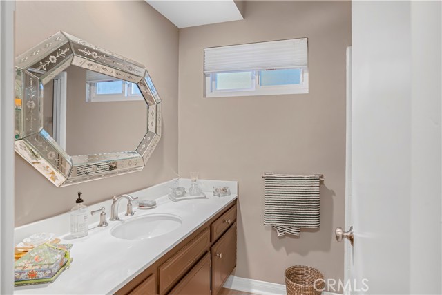 5 Bed Home for Sale in Calabasas, California
