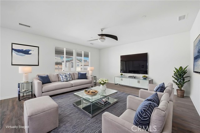 Detail Gallery Image 12 of 48 For 29325 Links, Lake Elsinore,  CA 92530 - 4 Beds | 3 Baths