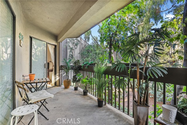 Detail Gallery Image 1 of 31 For 950 N Kings Rd #245,  West Hollywood,  CA 90069 - 1 Beds | 1 Baths