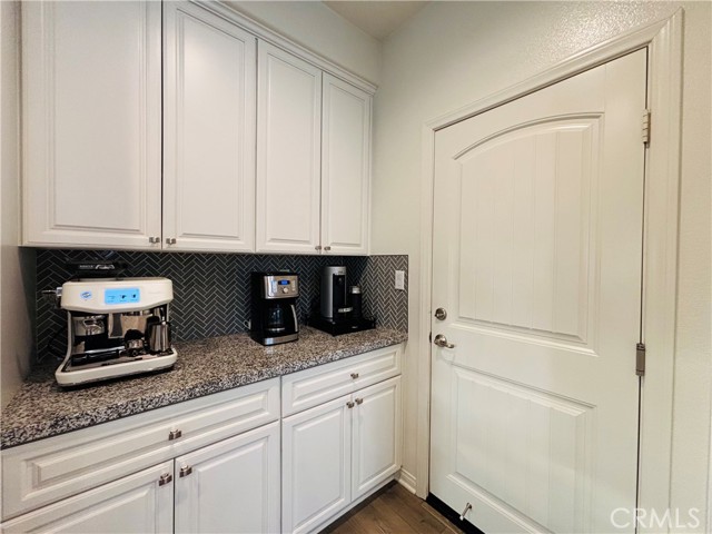 1466 Elliott Court, Redlands CA: https://media.crmls.org/medias/3a57b5ca-79e1-4e8f-b8e8-b3cd2c55d8e7.jpg