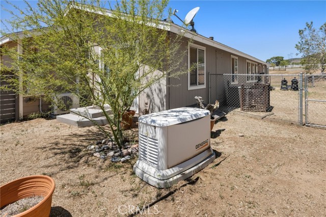 Detail Gallery Image 28 of 63 For 9259 Sierra Hwy, Agua Dulce,  CA 91390 - 4 Beds | 4 Baths