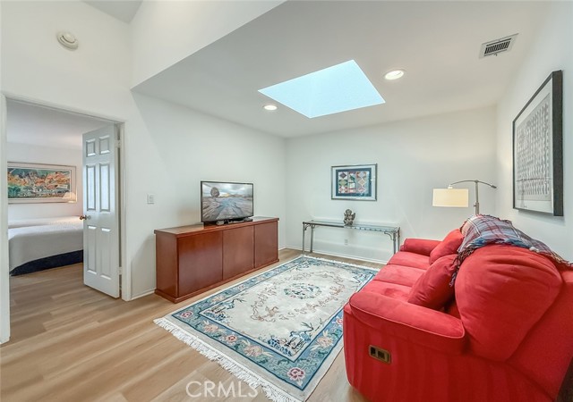 5700 Tanner Ridge Avenue, Westlake Village CA: https://media.crmls.org/medias/3a5811b3-f78e-4d38-bf12-b625bdfb2c3d.jpg